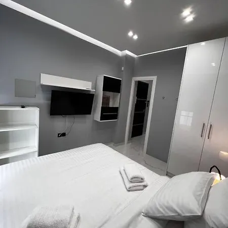 Acropolis View Apartments: Modern Luxury In Koukaki Apartment